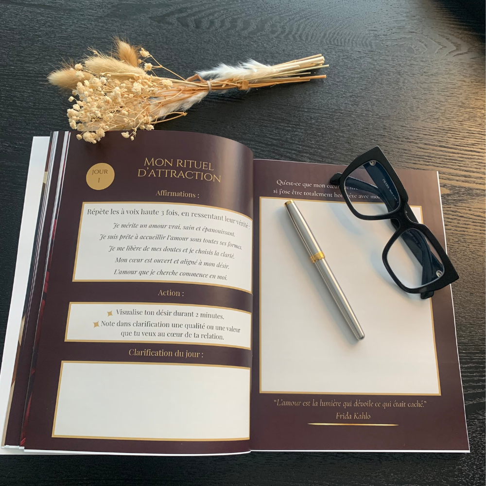 Lumière de l’Amour, Carnet de manifestation - Édition papier,  42 jours pour manifester un amour aligné et durable.
